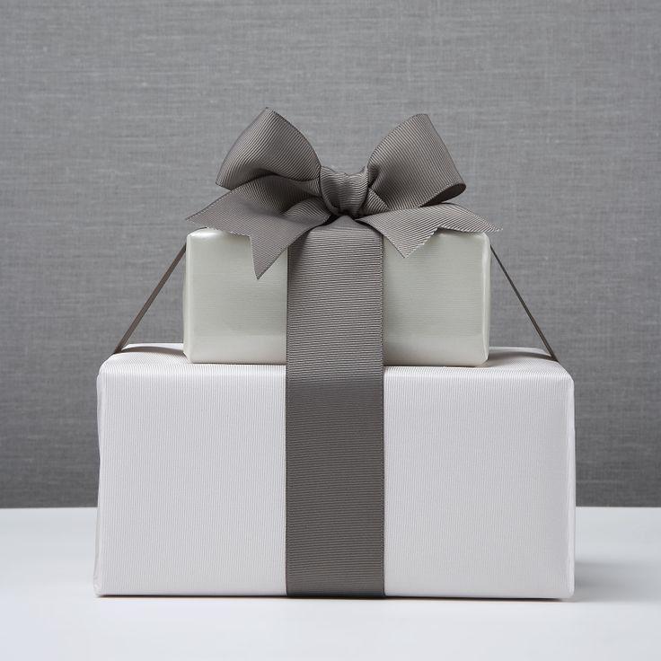 Essential wrapping package with premium paper and ribbon
